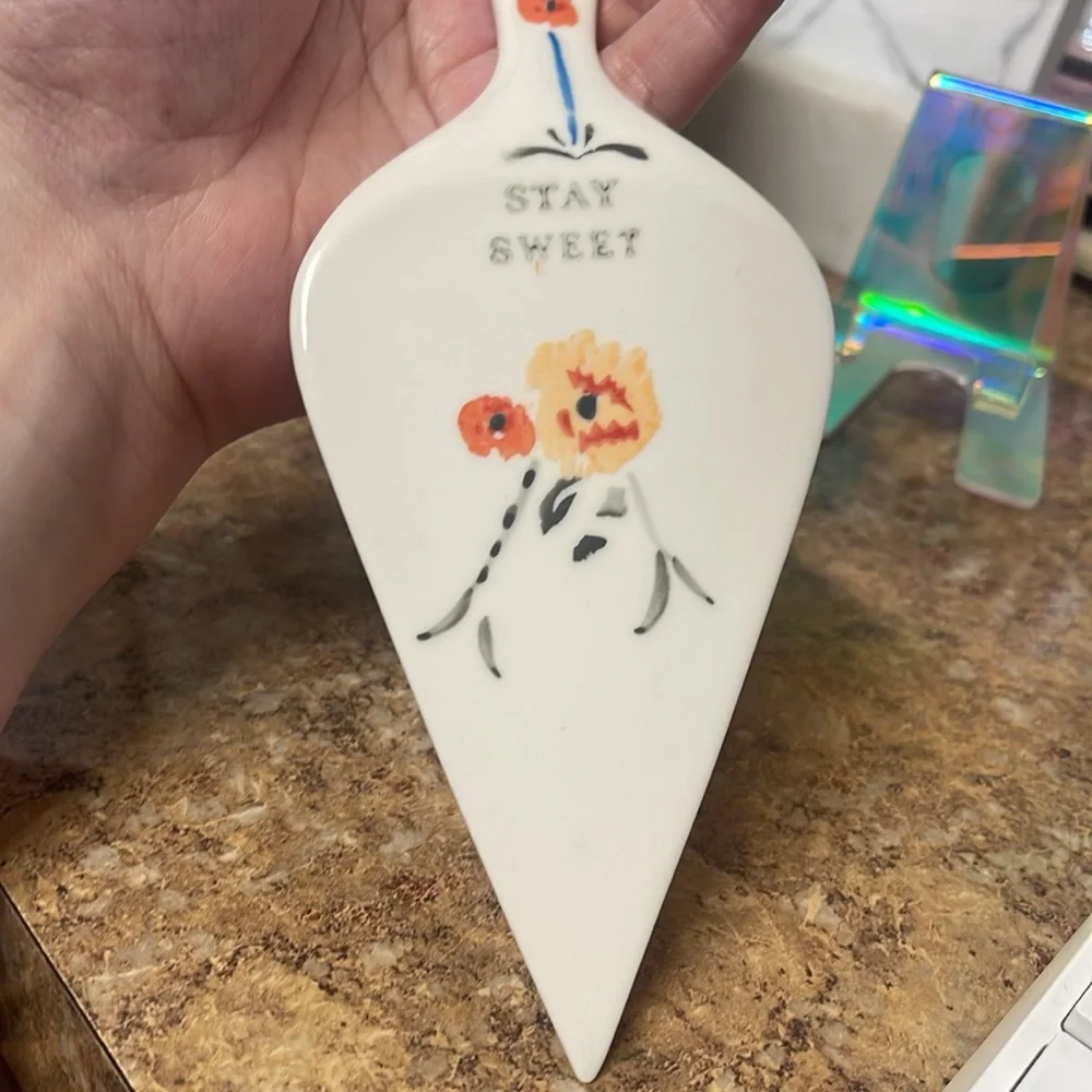 Anthropologie Handpainted Lucerne Cake Server